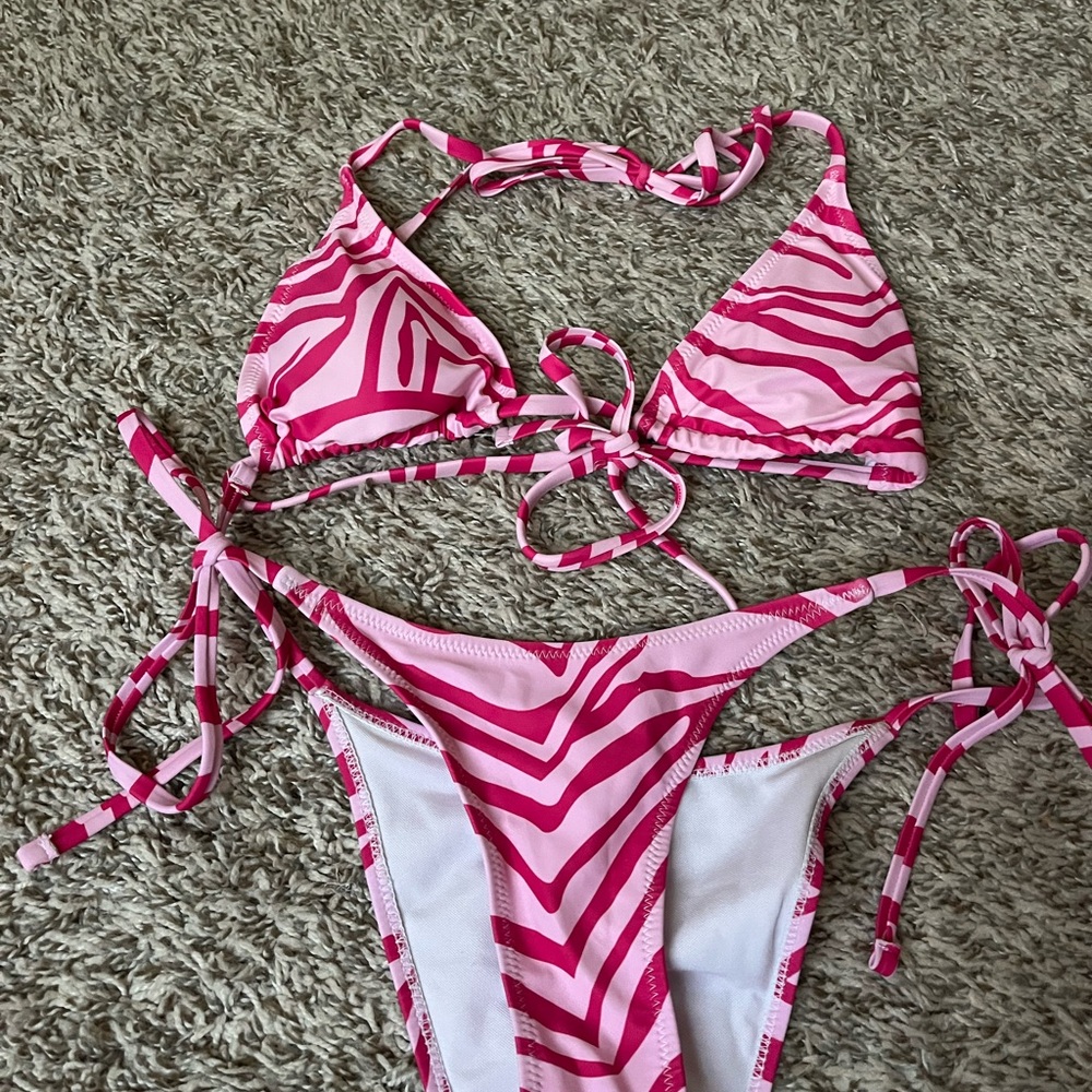 SHEIN Pink Zebra Bikini Set